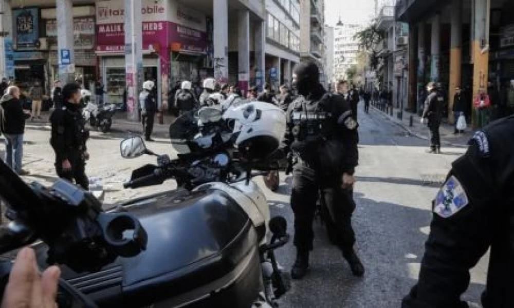 Στα χέρια της ΕΛΑΣ στενός συνεργάτης του Β. Στεφανάκου